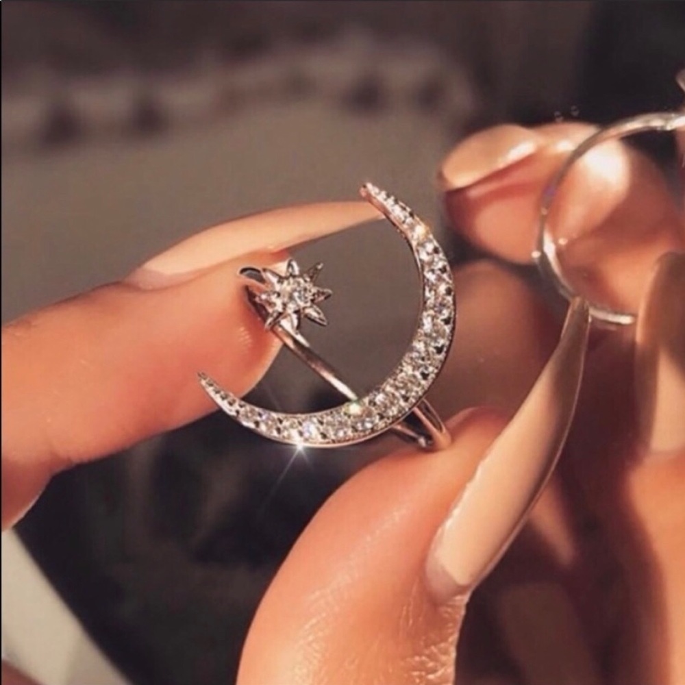Ring | Sparkly Silver-Tone Crescent Moon and Star